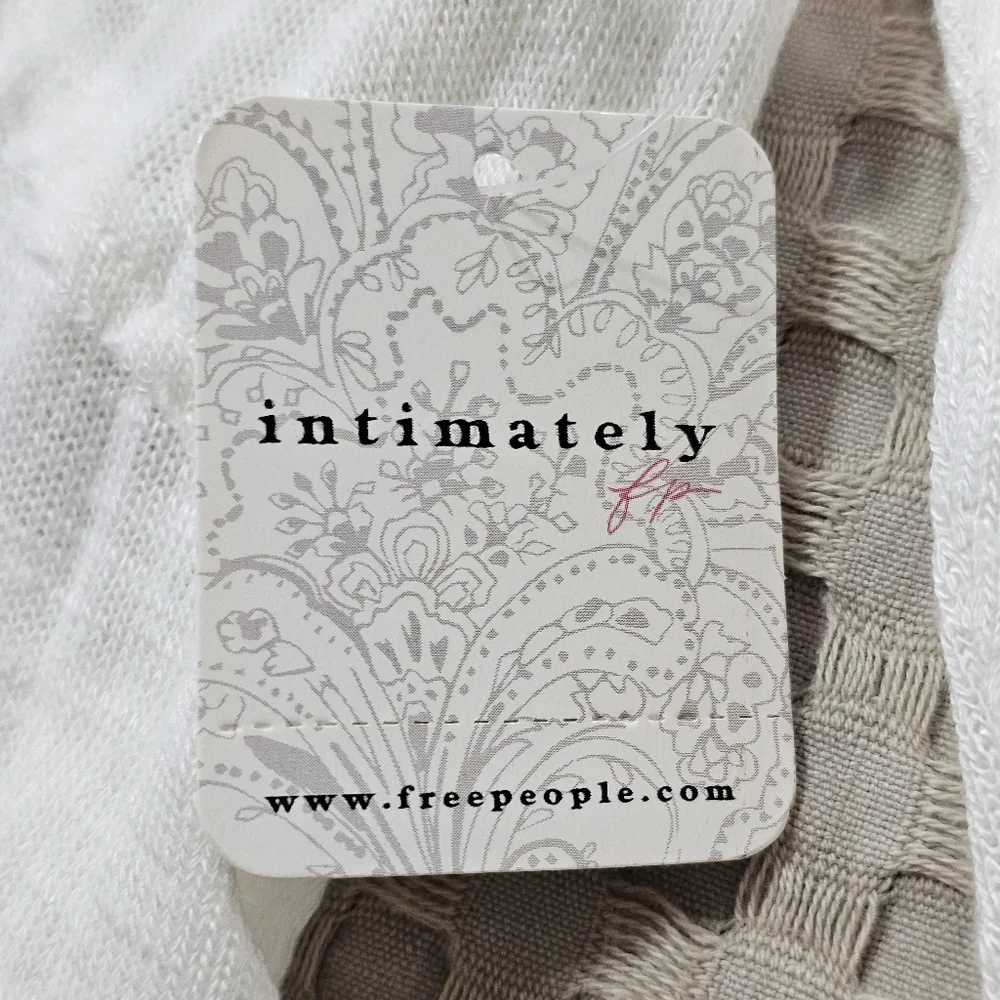 Intimately Free People Laying Low Long Sleeve Tee Size Large NWT - Picture 10 of 15